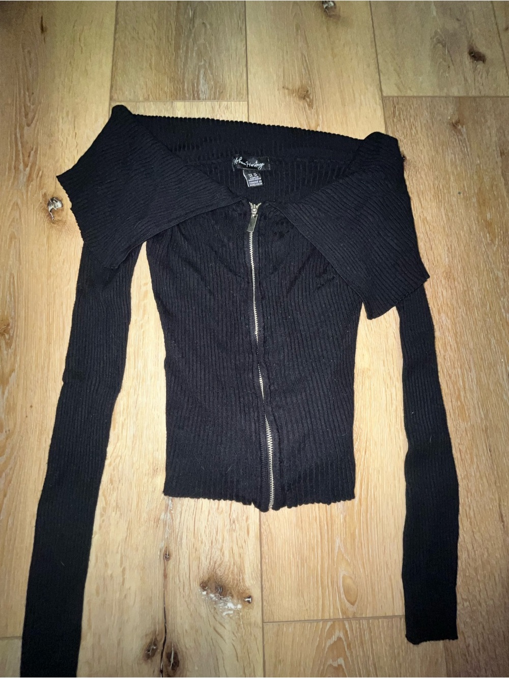 Urban Heritage Black Off-Shoulder Ribbed Zip-Front Top